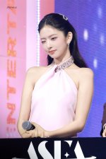 250528-IVE-REI-at-2025-ASIA-STAR-ENTERTAINER-AWARDS-documents-3.jpeg 250528-IVE-REI-at-2025-ASIA-STAR-ENTERTAINER-AWARDS-documents-3.jpeg