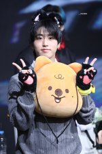 250831-Stray-Kids-HAN-at-Blue-Dream-Media-Offline-Fansign-Event-documents-1(1).jpeg