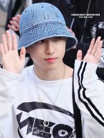 230602-Stray-Kids-HAN-at-Music-Bank-Pre-recording-documents-1.jpeg