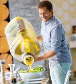 Guy-pouring-olive-oil-on-the-salad-meme-2qsq2t.jpg