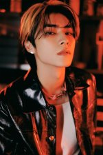 XIAOJUN - WayV 威神V 'On My Youth (遗憾效应)' MV Teaser Image 2.jpg