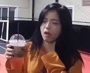 retweet this meme jisoo and blackpink will have a comeback ...