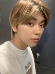 19027