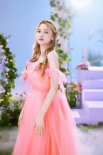 kep1er-japan-fan-meting-fairy-fantasia-individual-photos-v0-zrbr2af8ckwb1.jpg