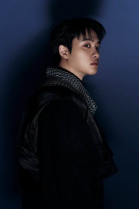 D.O. EXO REVERXE Crown Photo 1