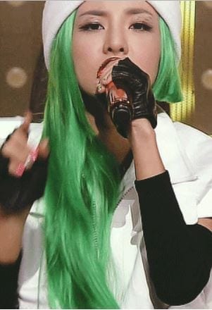 Dara green hair