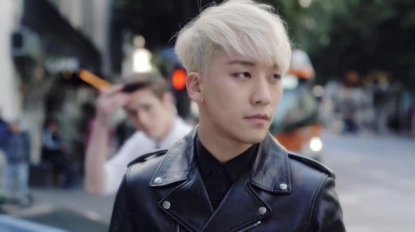 Seungri blonde hair