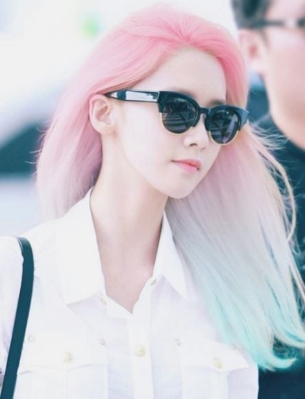 Yoona pink hair