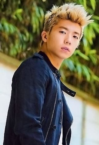 Wooyoung blonde hair