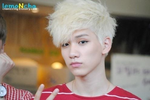 Hyuk blonde hair