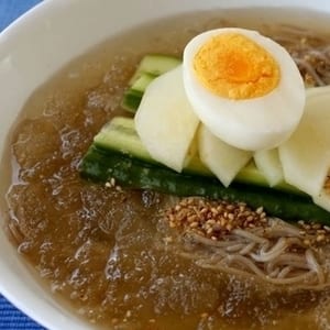 Naengmyeon (Korean cold noodles)