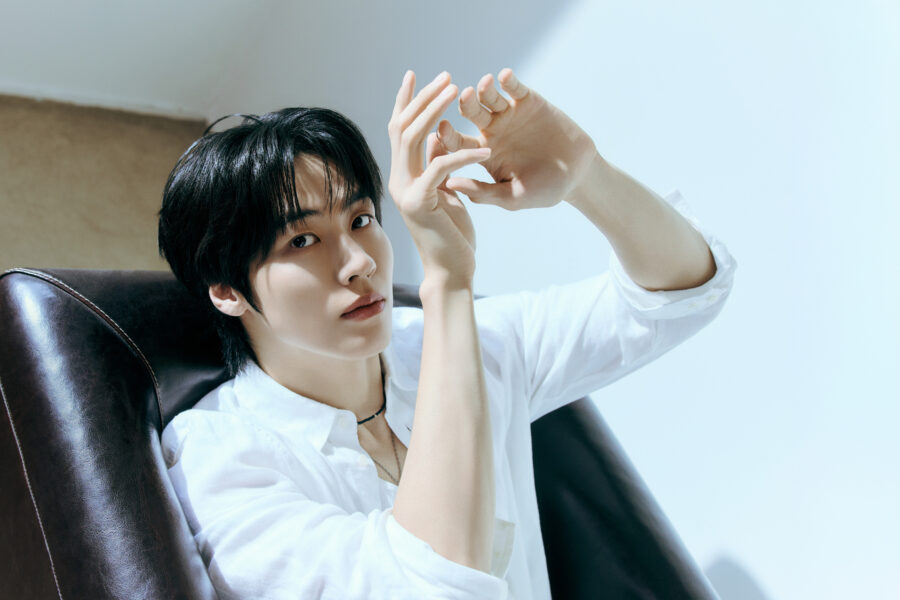 SEUNGHYUB N.Flying In Between Seasons Concept Photo