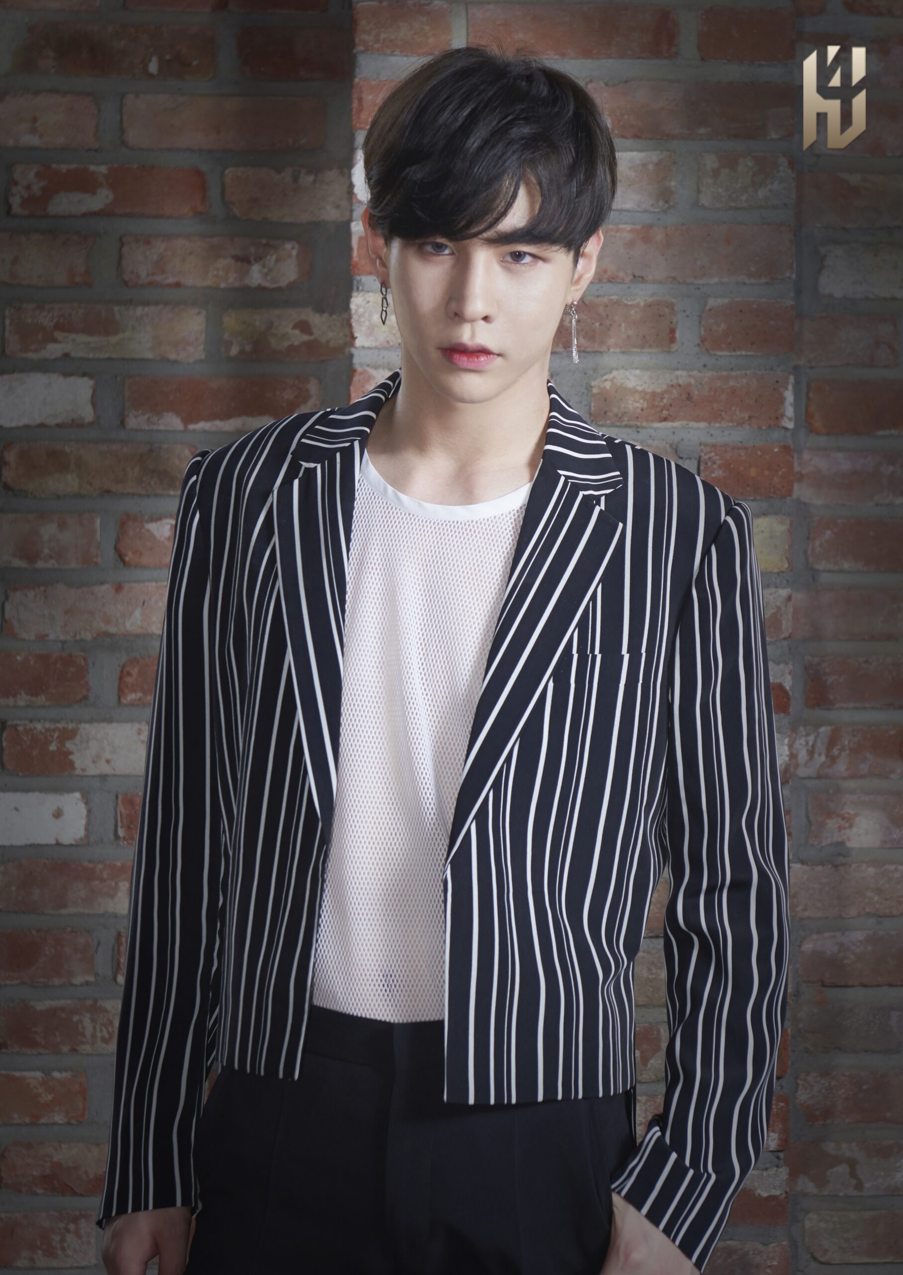 Kpop boy group 14U member Hero