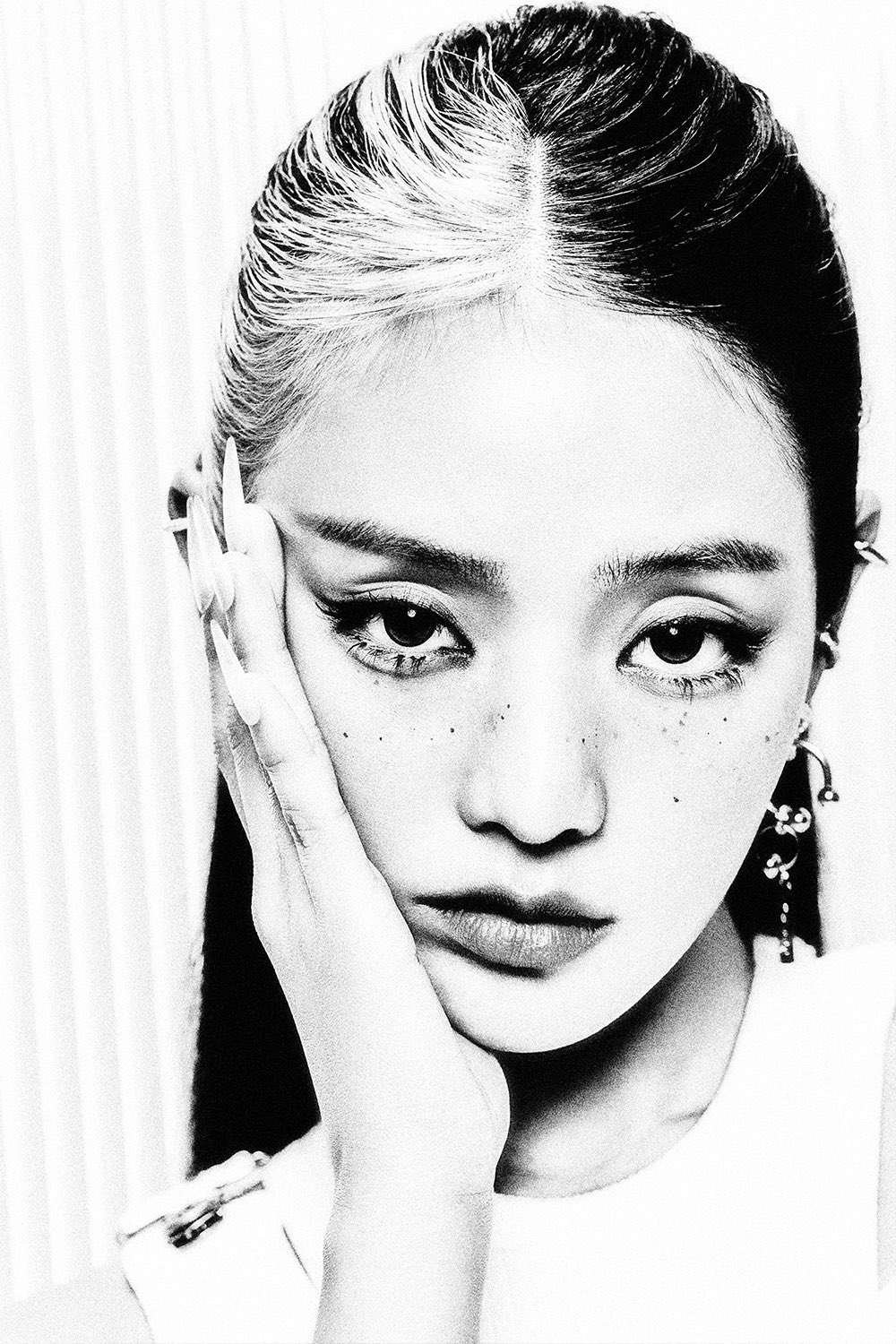 MINNIE MONO COMEBACK