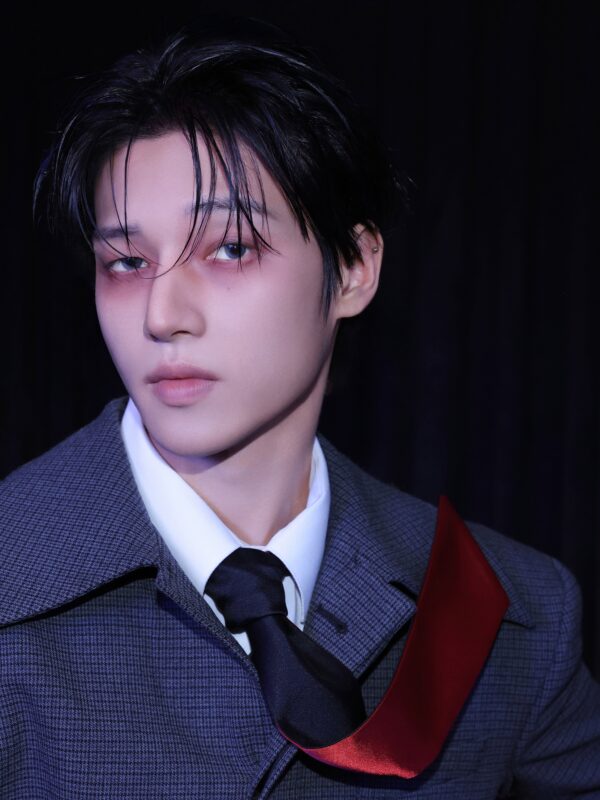 WOOYOUNG ATEEZ GOLDEN HOUR : Part.5 Concept Photo 1