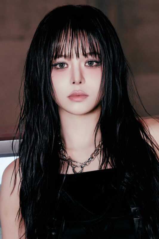 E:U EVERGLOW CODE Photo