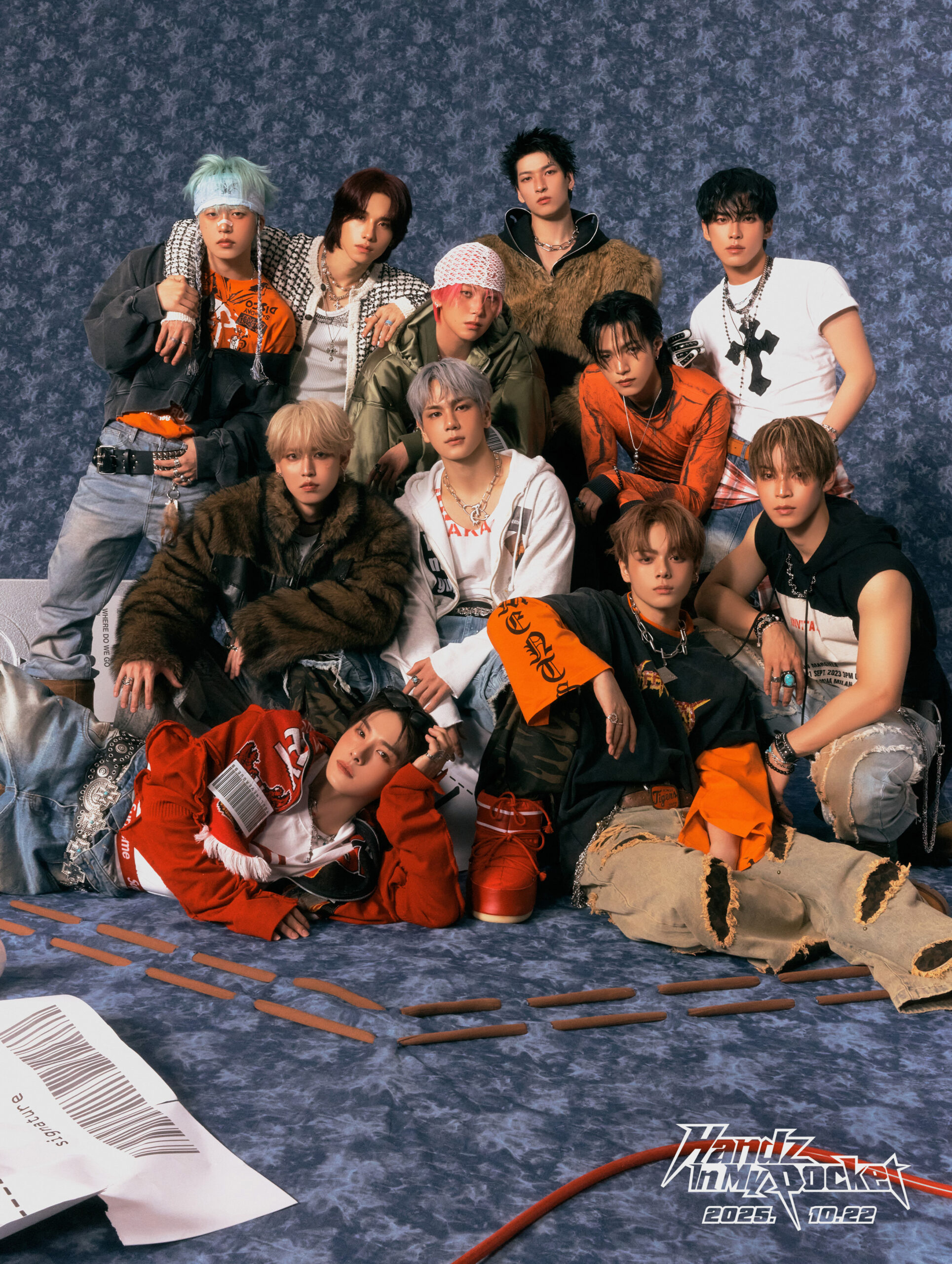 アイドル JO1 JO1｜6TH SINGLE『MIDNIGHT SUN』10月12日発売｜タワレコ3種同時