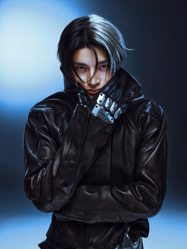 JAKE ENHYPEN THE SIN : VANISH Knife Photo