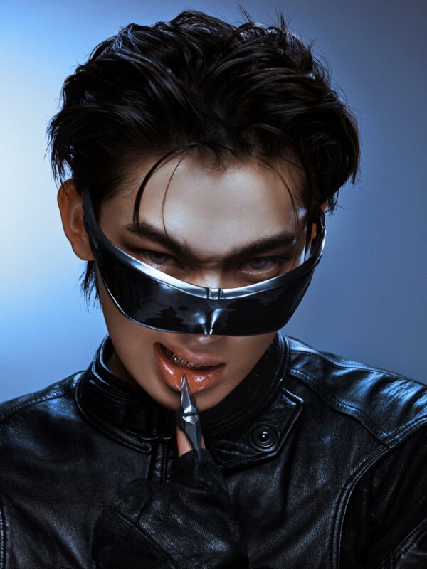 SUNOO ENHYPEN THE SIN : VANISH Knife Photo