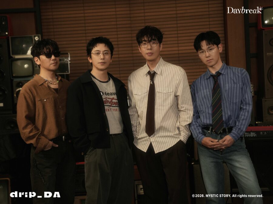 Daybreak drip_DA Concept Photo