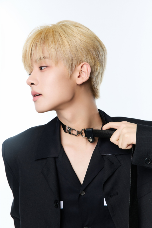 WOONO YOUNITE ‘INYUN Part.1’ OFFICIAL PHOTO YUN ver.