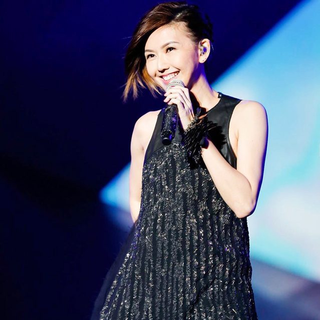 ミュージシャン Stefanie Steffanie #ステファニー #SteffanieBorges #MilesAway Part 1… Song