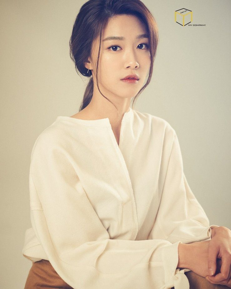 Lee Joo-Woo Profile & Facts (Updated!)