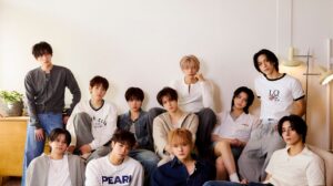 INI PULSE FOREVER YOUNG ver. Group Photo