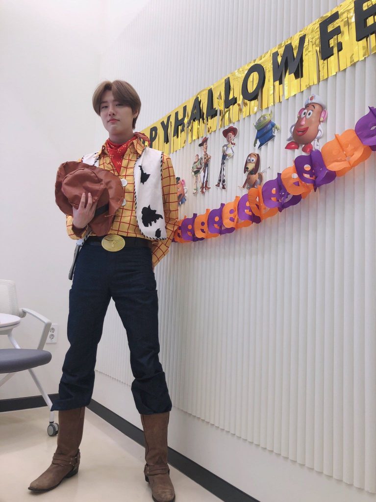 Who Wore It Best: Woody (Toy Story) (Updated!) - Kpop Profiles