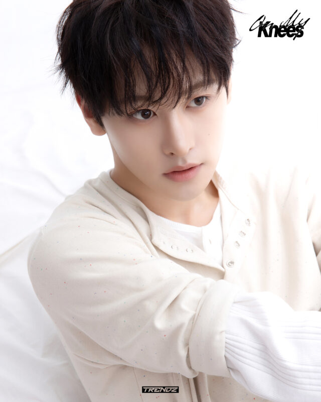 EUNIL TRENDZ On My Knees Dawn ver. Concept Photo