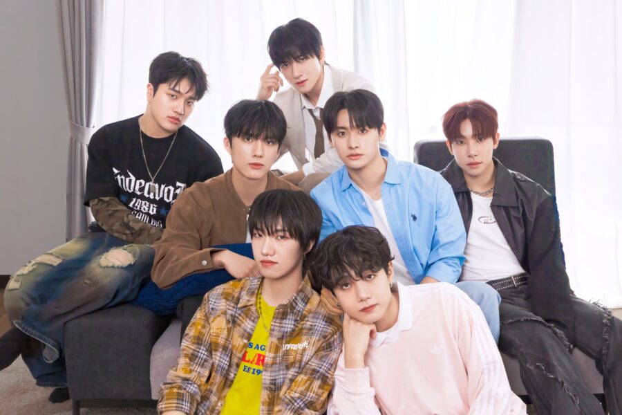 TRENDZ まだあと0cm Concept Photo