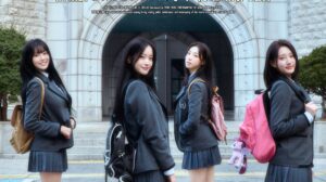 H1-KEY LOVECHAPTER Group Photo