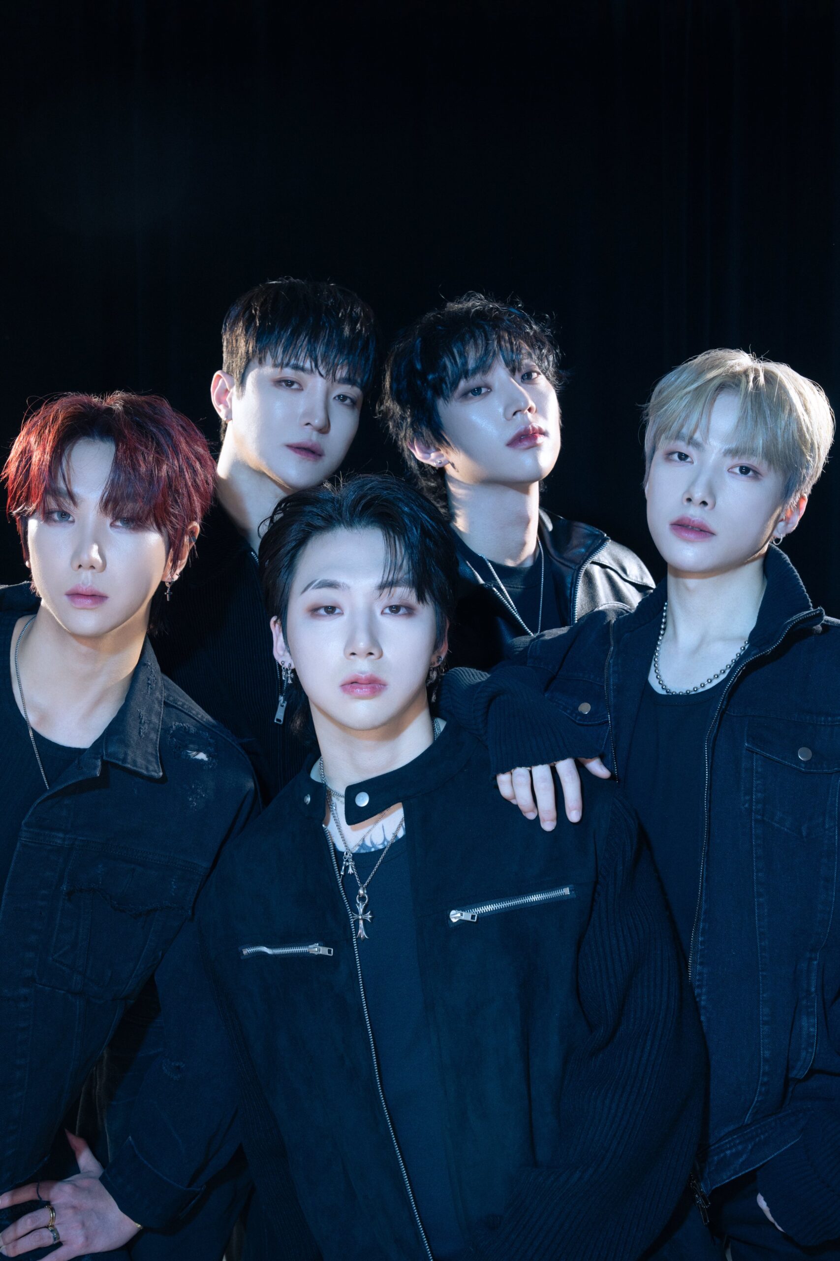 Kpop boy group AMBITION group photo