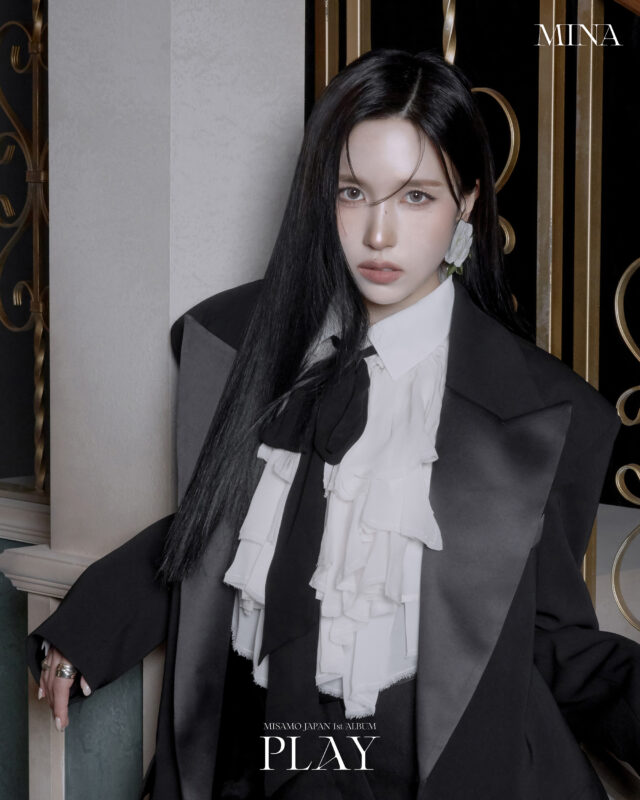 MINA MISAMO PLAY Photo