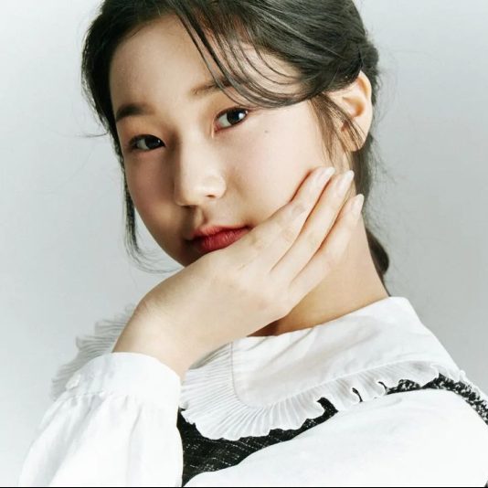 Ryu Youngchae Profile & Facts (Updated!) - Kpop Profiles