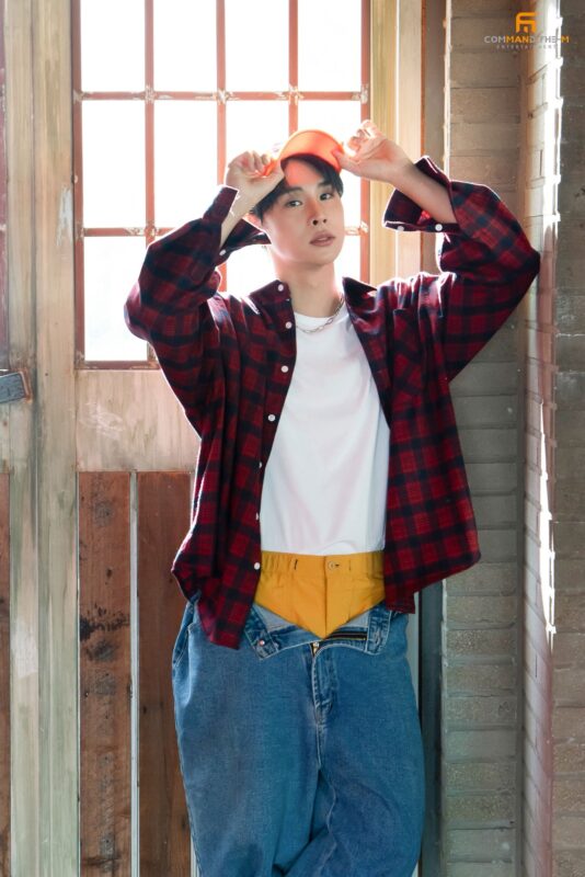 CMDM 커맨더맨 スンホ ヨントンポラロイド CMDM 커맨더맨 スンホ ヨントンポラロイド