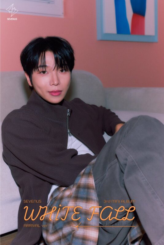 IREAH SEVENUS WHITE FALL ARRIVAL Photo