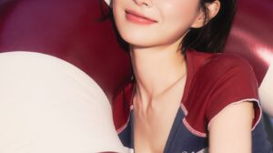 YUNA BBGIRLS BODY WAVE Concept Photo