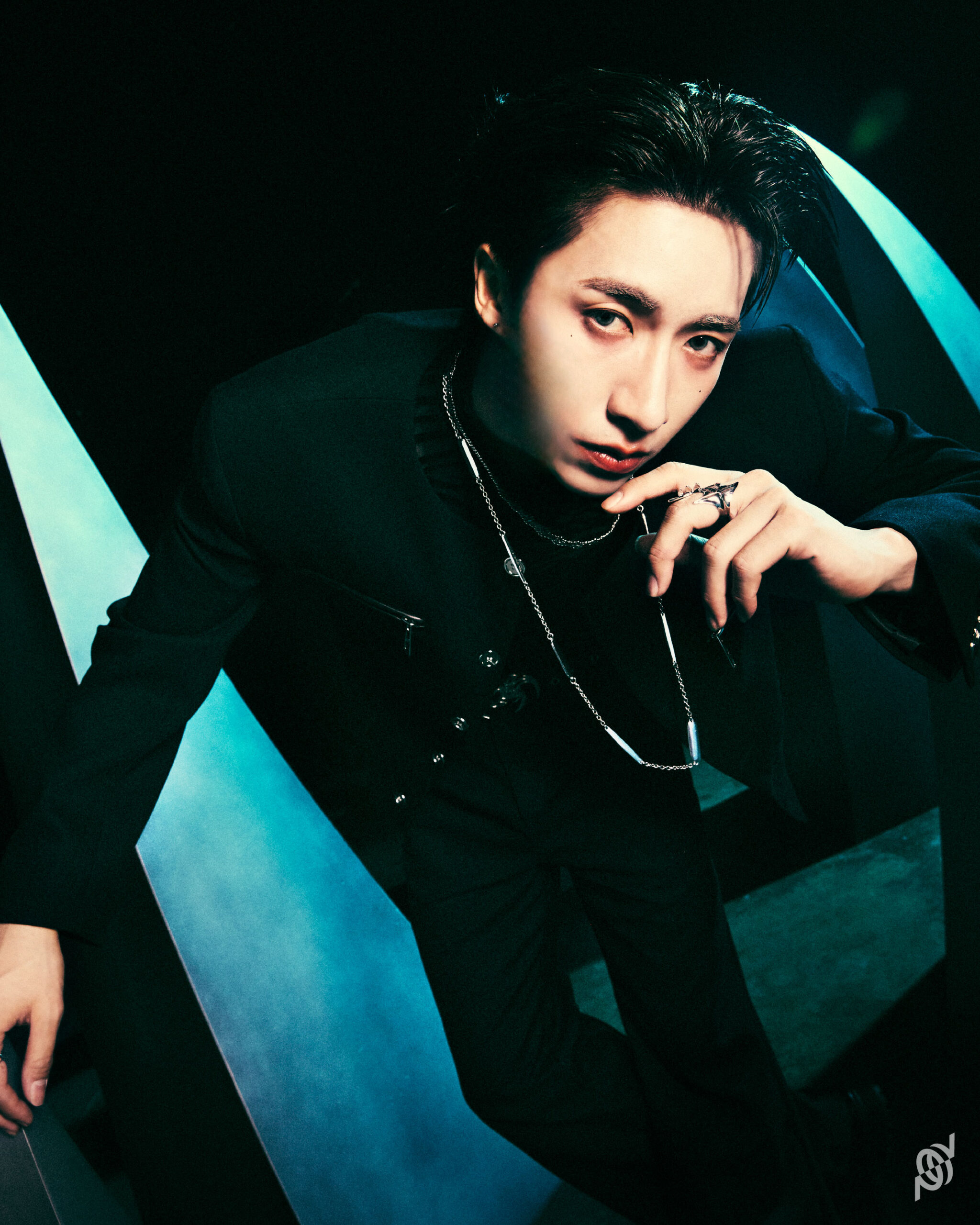 Jung - PERSES - KITTY SWAG