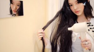 MINJU ILLIT MAMIHLAPINATAPAI Concept Photo GRWM