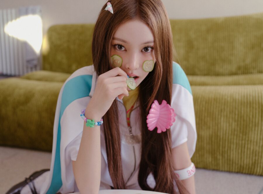 YUNAH ILLIT MAMIHLAPINATAPAI Concept Photo GRWM