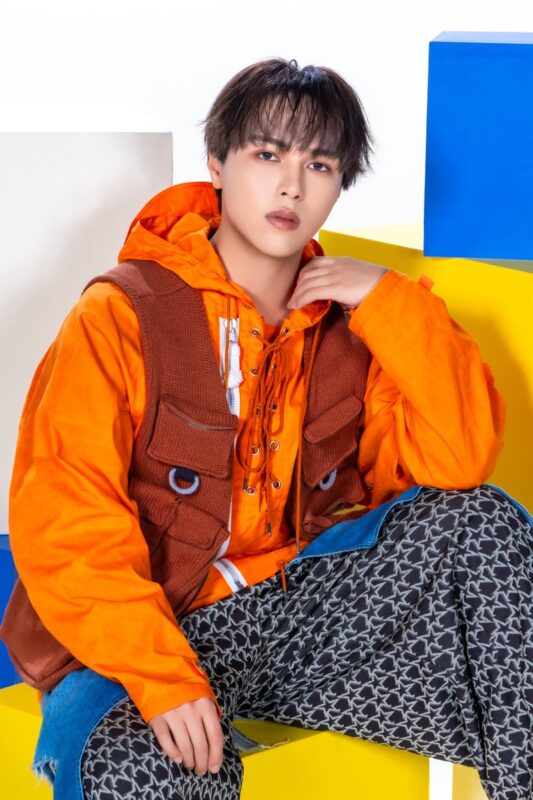 KEVIN BUDDiiS THIS IS BUDDiiS Photo