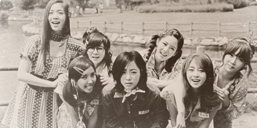 T-ARA in a promotional picture for John Travolta Wannabe