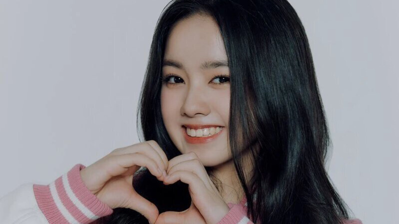 Elisia (UNIS) Profile and Facts (Updated!) - Kpop Profiles