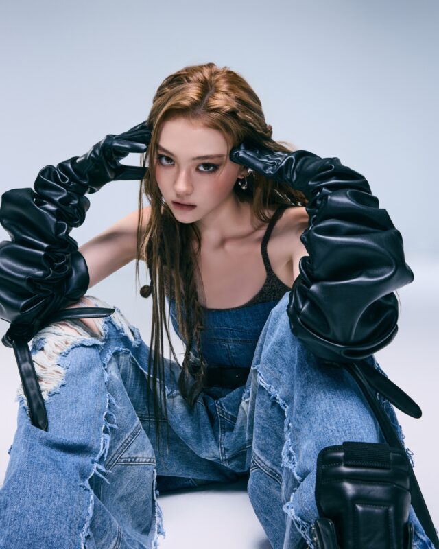 ELLA MEOVV BURNING UP