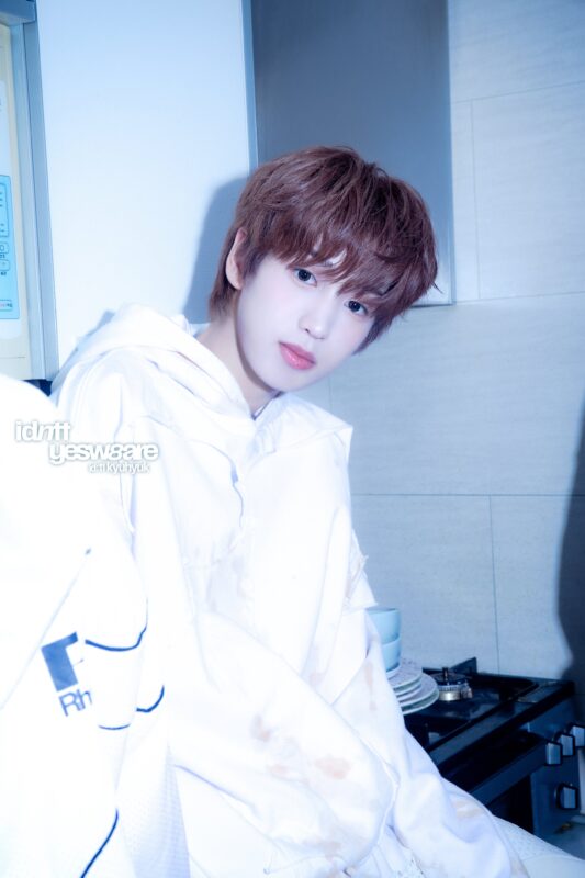 Lee KyuHyuk yesweare idntt Home Boy ver.