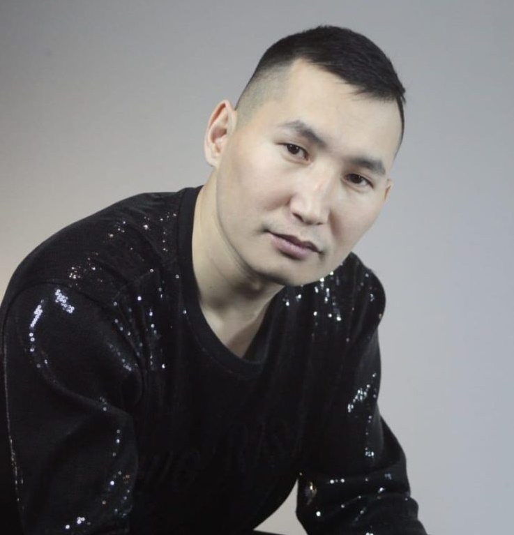 Aigylaan Sakha singer