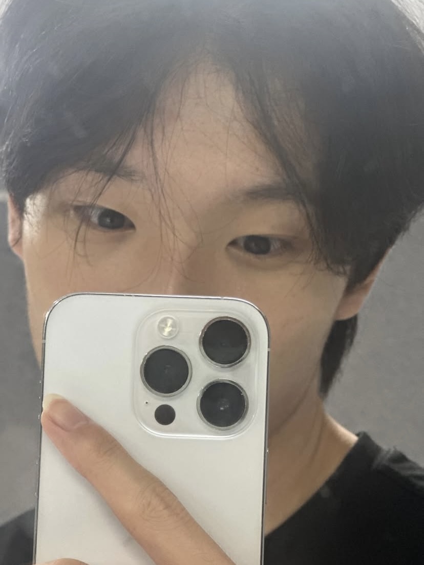 Former EION member Hwiseong