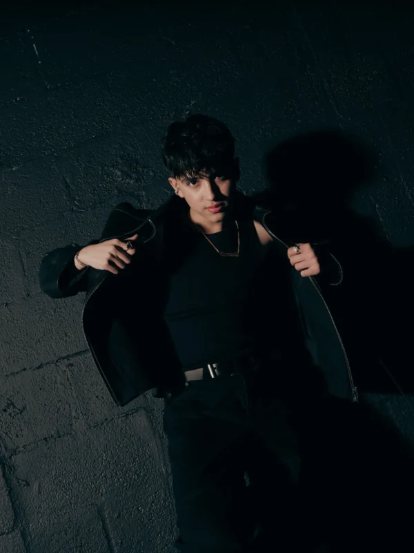 Kenneth (Santos Bravos)