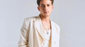 Alejandro from Santos Bravos